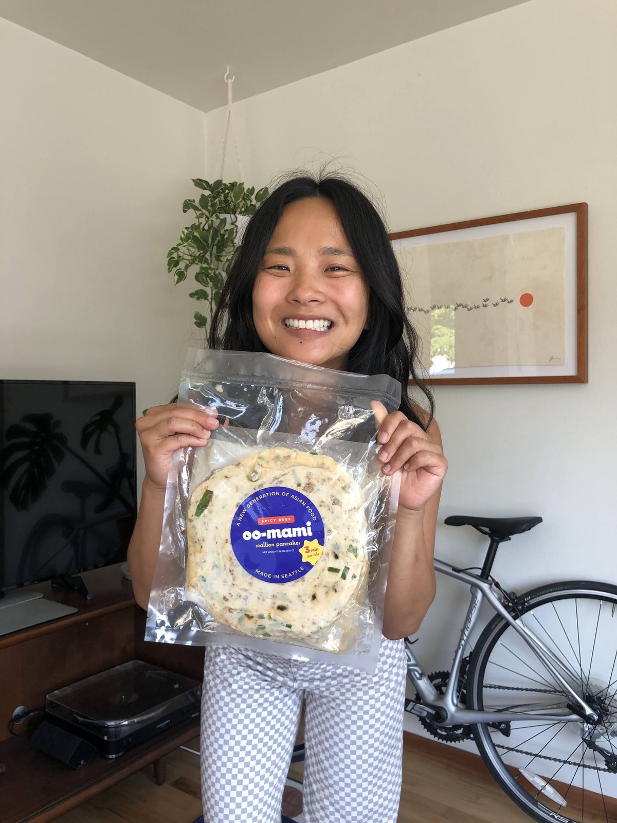 Jen holding the first frozen oo-mami package